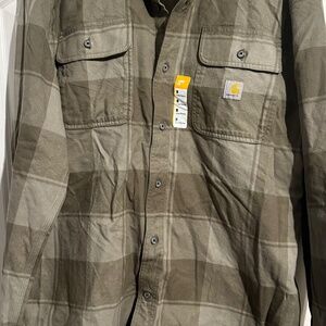 Carhartt Men’s Flannel Olive/Hunter Green Sz Medium loose fit  NWT